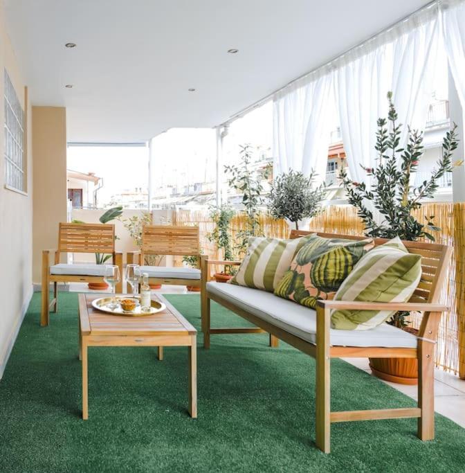 Flowery Penthouse In City Centre Of 테살로니키 외부 사진