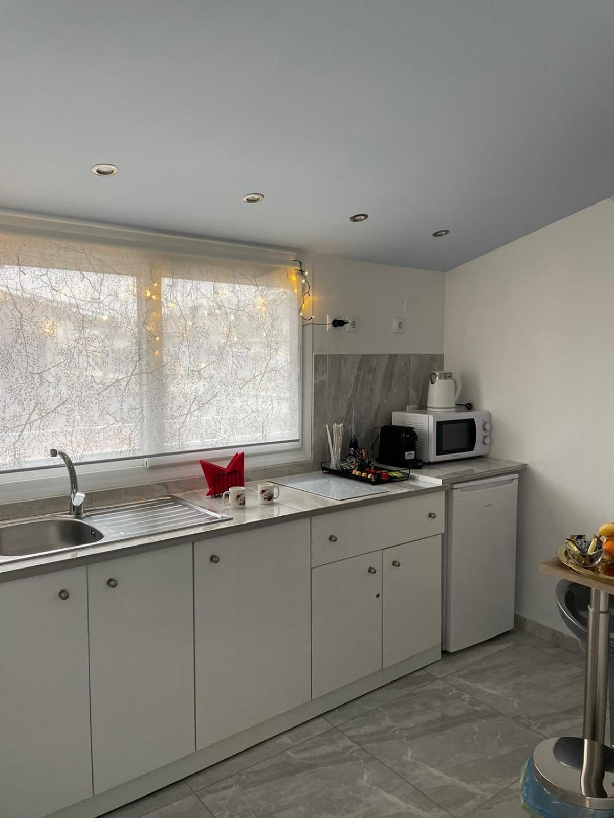 Flowery Penthouse In City Centre Of 테살로니키 외부 사진